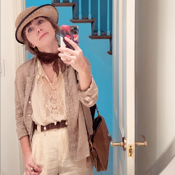 meet caroline 𓆸 - Picture 2 of 4